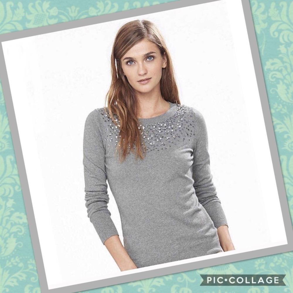 ✨❄️Cute sparkly Express crew neck sweater like new